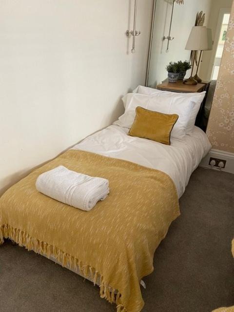 5 Bedroom Magnificent Georgian Townhouse- City Centre Bath Eksteriør bilde